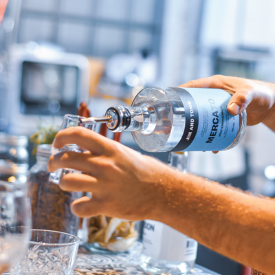 Gin & Grin: Why a Distillery Tour and Tasting is Your Next Epic Foodie Adventure with Friends