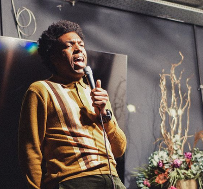 Why You Absolutely Need to Experience the Magic of a Live Comedy Gig